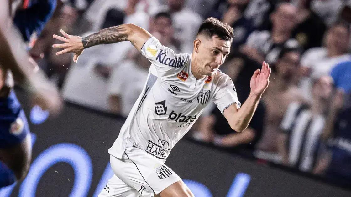 Escobar, do Santos, fala sobre reencontro com Fortaleza: sensação estranha