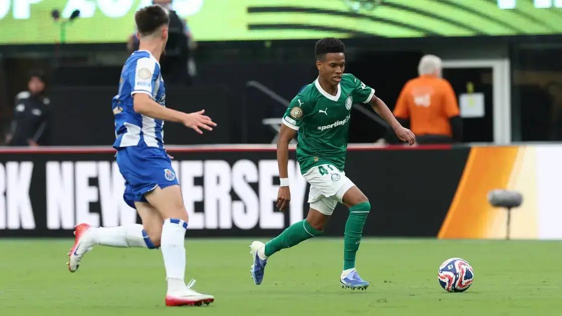 Palmeiras Empate Porto: Estevão Confiante para Próximos Jogos
