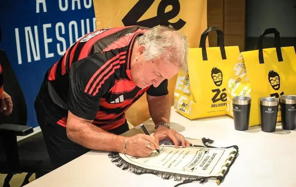 Zico e o Contrato de Torcida: Uma Experiência no Maracanã